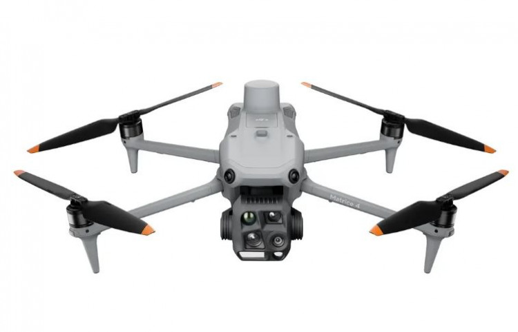 Квадрокоптер DJI Matrice 4 Thermal Plus Combo